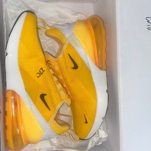 Nike Women’s Air Max 270 Mustard Yellow
